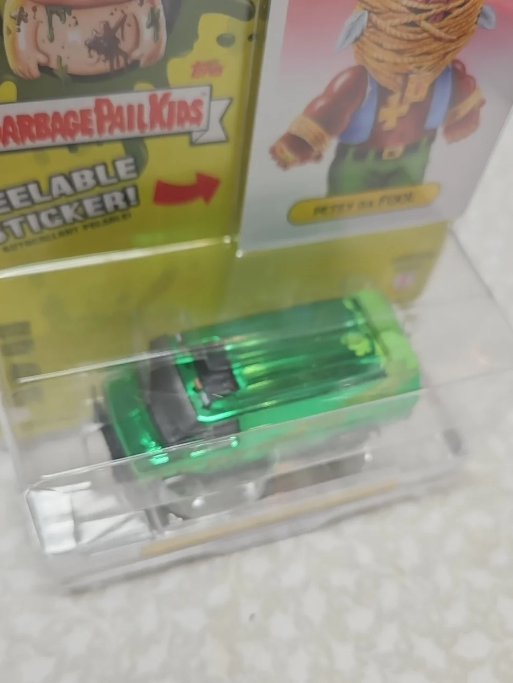 Greenlight 1983 GMC Vandura Garbage Pail Kids Green Chase